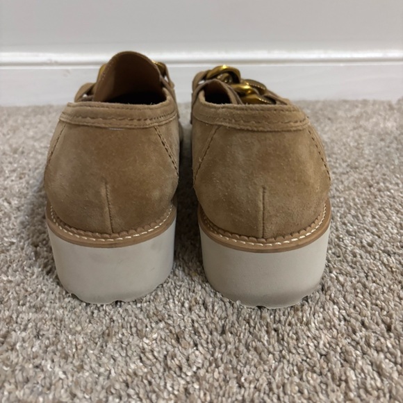 Gabor 35.240 - LOAFER Tan Suede With Metal Gold Links Size 7.5 Women’s - Picture 4 of 7